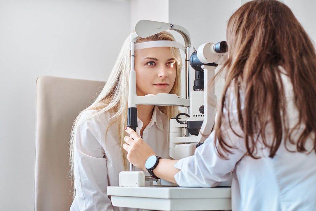 How to Deal With Extremely Anxious Patients During LASIK Surgery